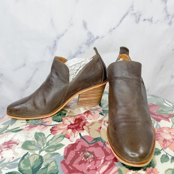 Lucky Brand | Victorey Brown Leather Ankle Bootie | 8.5 - Picture 1 of 14